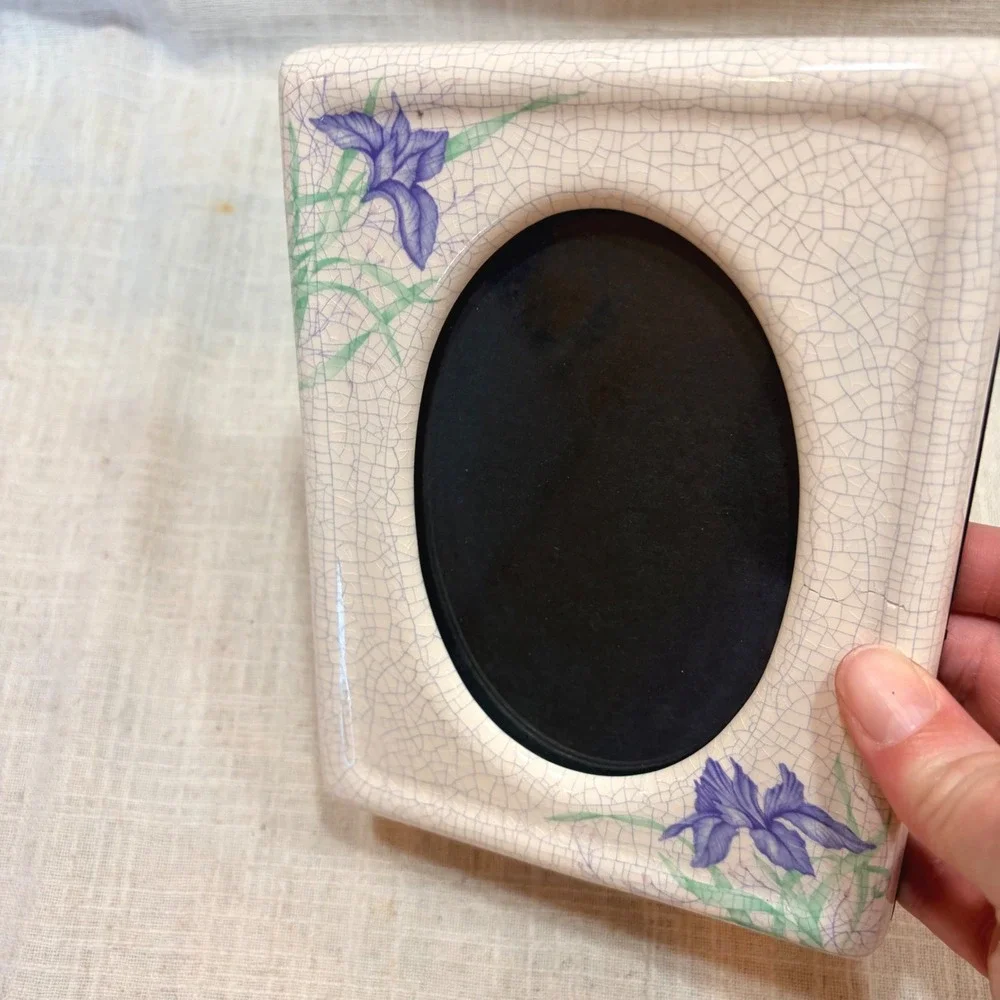 Ceramic Iris‎ Floral Picture Frame Crackle Glaze Oval Opening Cream